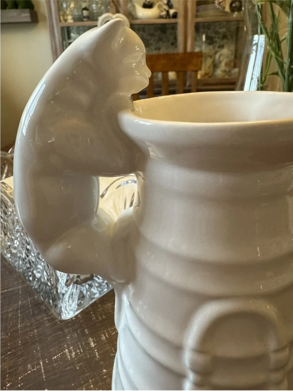 Williams Sonoma whimsical White Cat Pitcher Made in Italy 6.5” Grandma Core